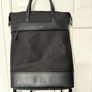 Targus Black Women's Backpack - almost Mint condition.